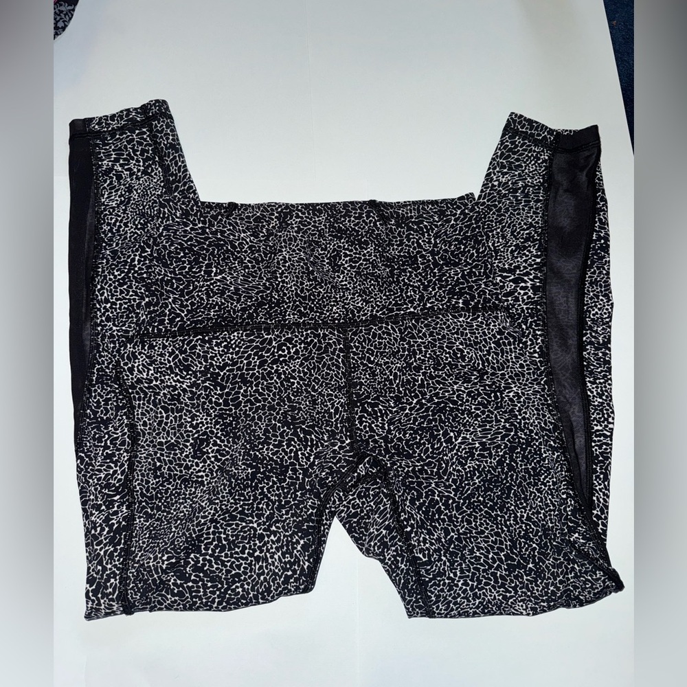 Lululemon Leggings black and white speckled leggings